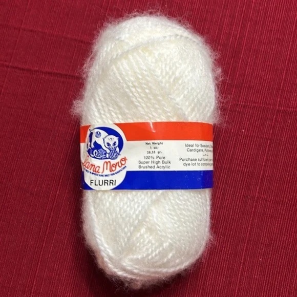 1 skein of Lana Moro flurri brushed white yarn l - Picture 4 of 9